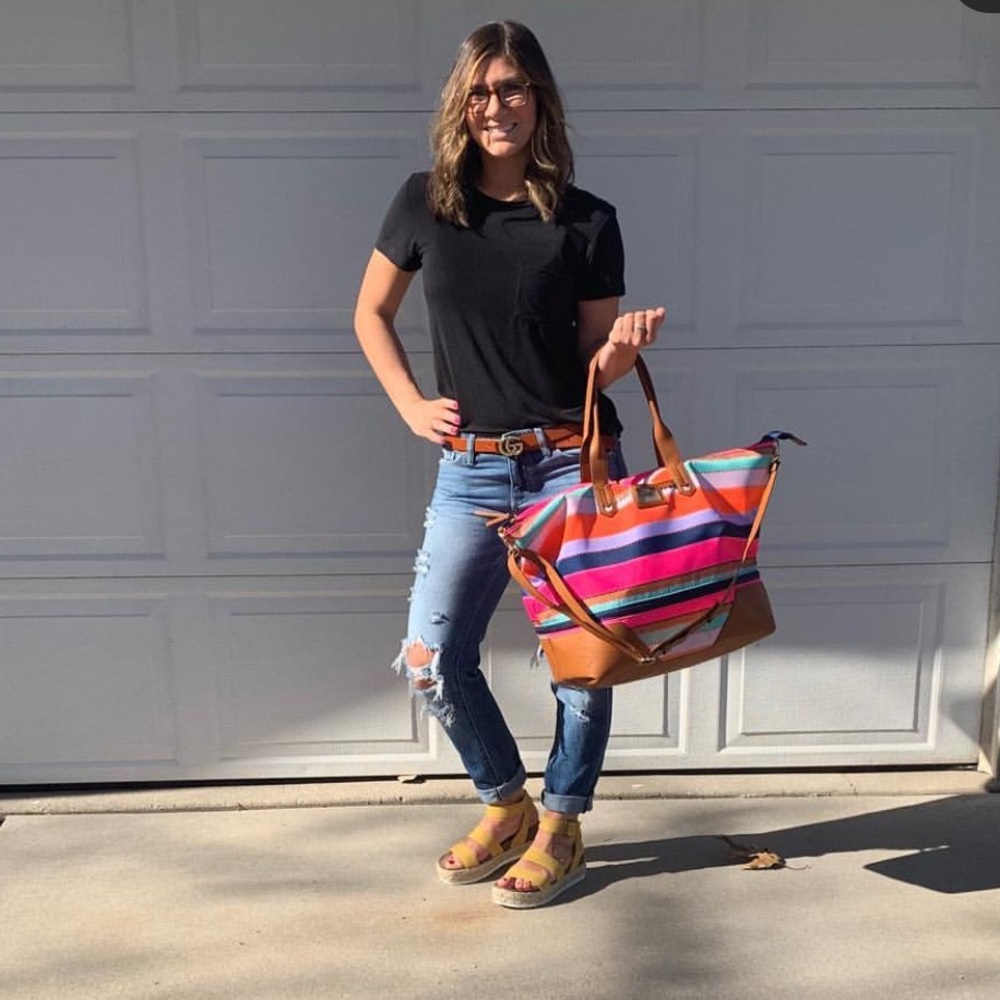 Stella & Dot engraveable getaway bag